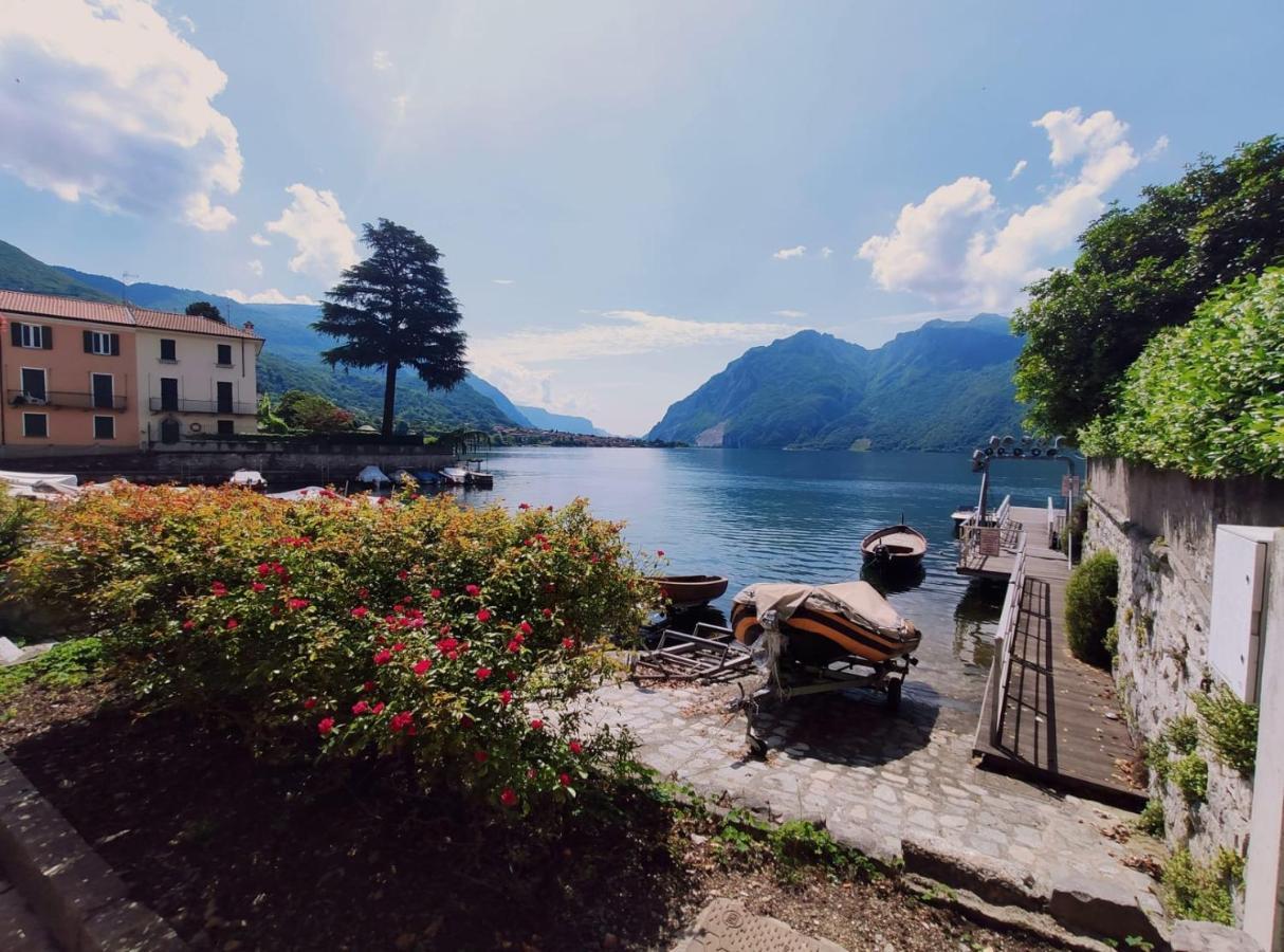 La Casina Al Lago マンデッロ・デル・ラーリオ エクステリア 写真